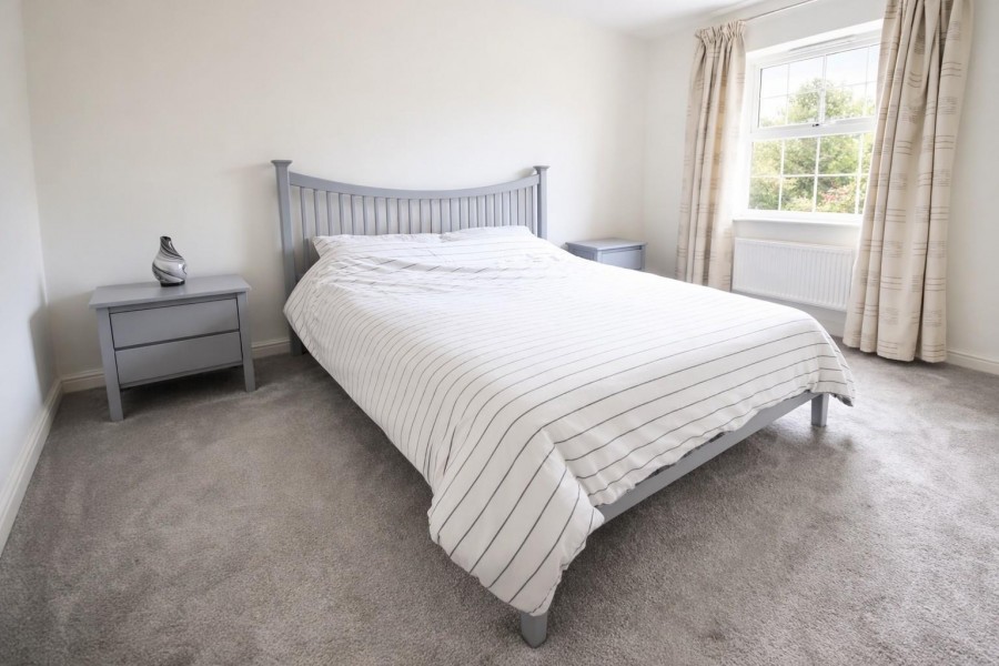 Images for Curlew Drive, Chippenham