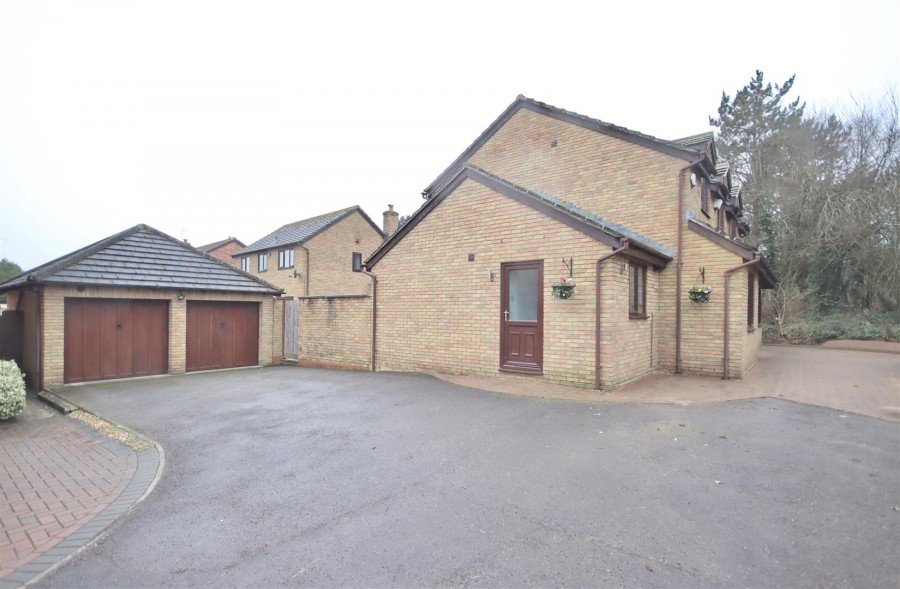 Images for Exeter Close, Chippenham