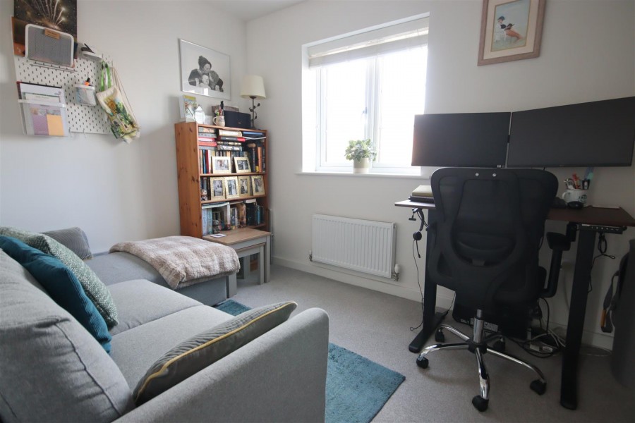 Images for Wheatfield Avenue, Chippenham