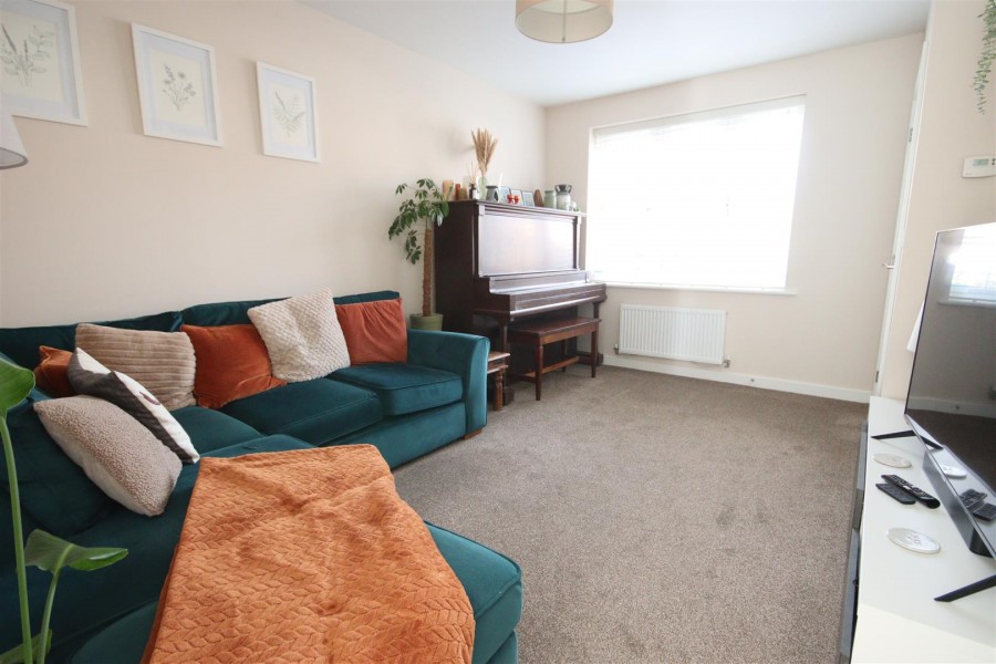 Images for Wheatfield Avenue, Chippenham