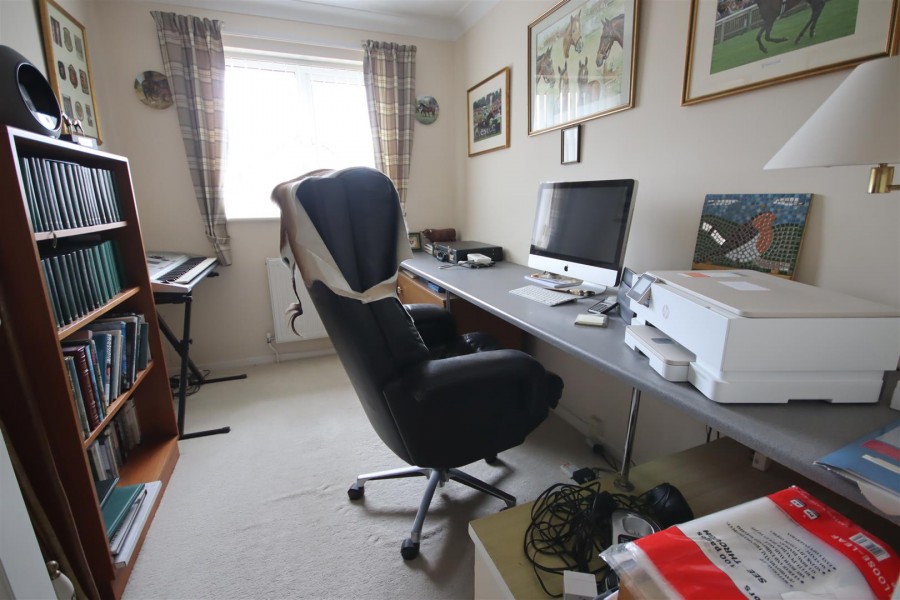 Images for Cruse Close, Chippenham