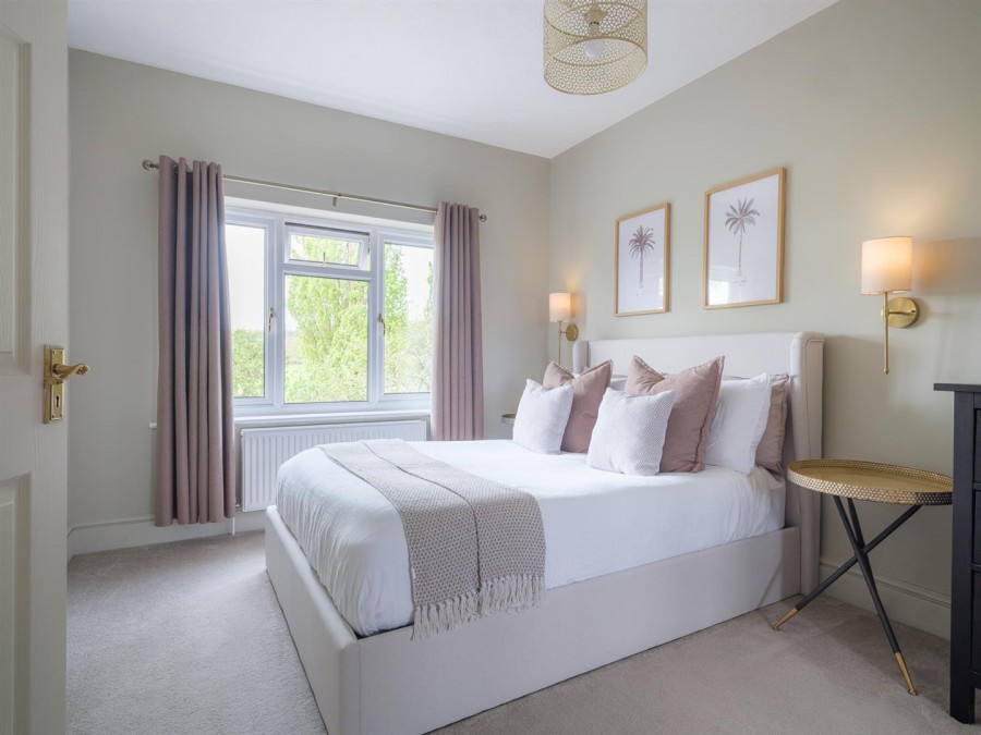 Images for Yewstock Crescent West, Chippenham