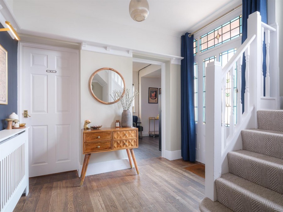 Images for Yewstock Crescent West, Chippenham