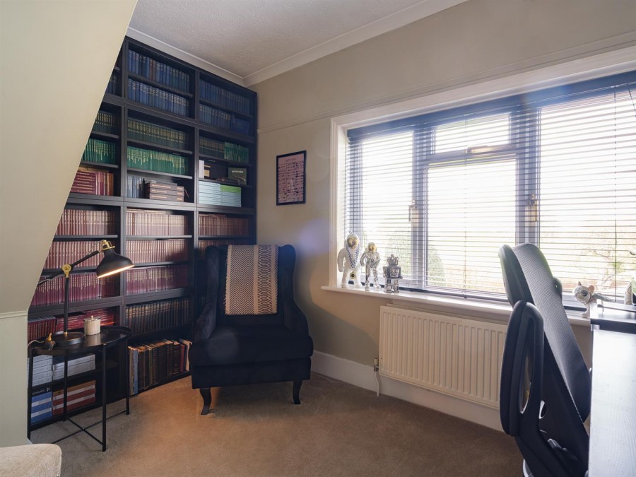 Images for Yewstock Crescent West, Chippenham