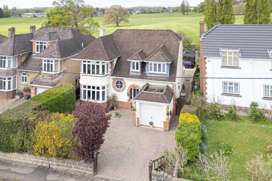 Images for Yewstock Crescent West, Chippenham