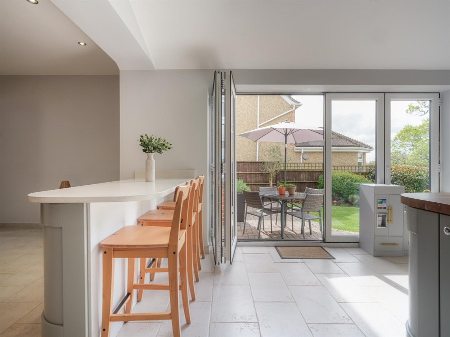 Images for Yewstock Crescent West, Chippenham