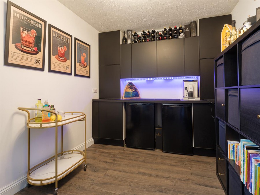 Images for Yewstock Crescent West, Chippenham