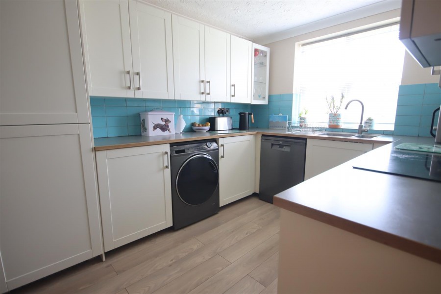 Images for Rowe Mead, Pewsham, Chippenham