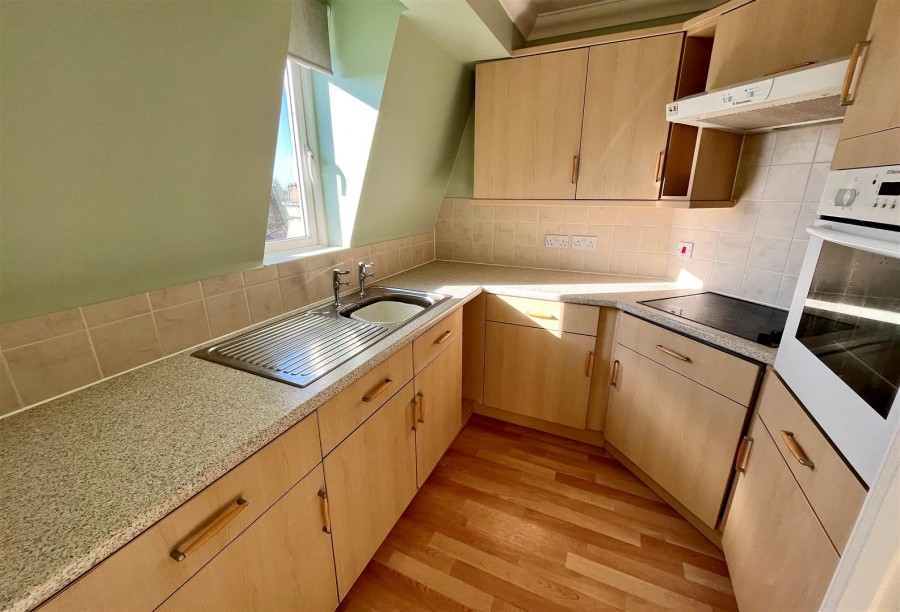 Images for Castle Lodge, Gladstone Road, Chippenham