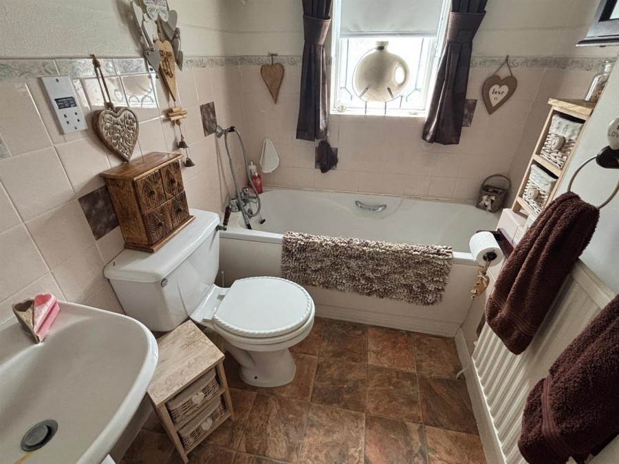 Images for Chevral Close, Chippenham