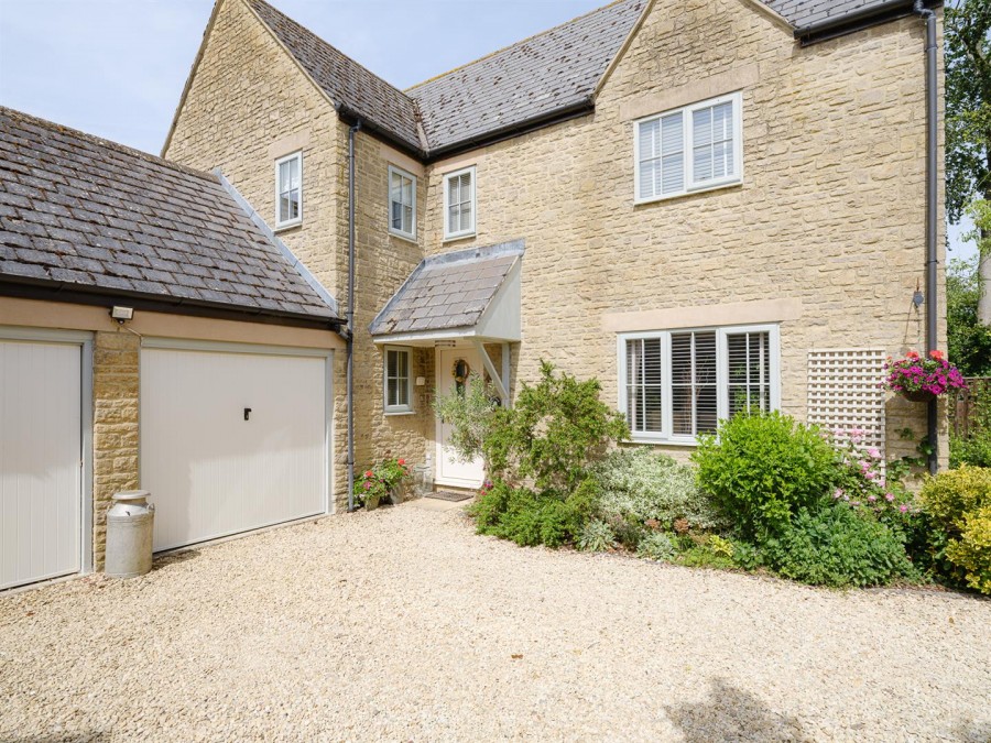 Images for Beeches Lane, Daunstey Lock, Chippenham