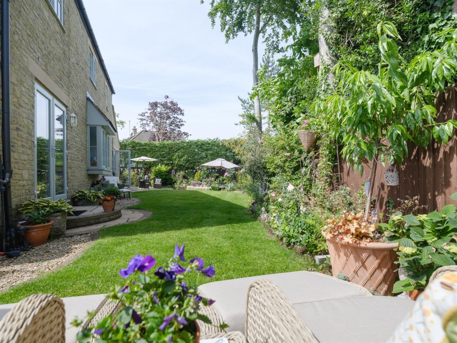 Images for Beeches Lane, Daunstey Lock, Chippenham