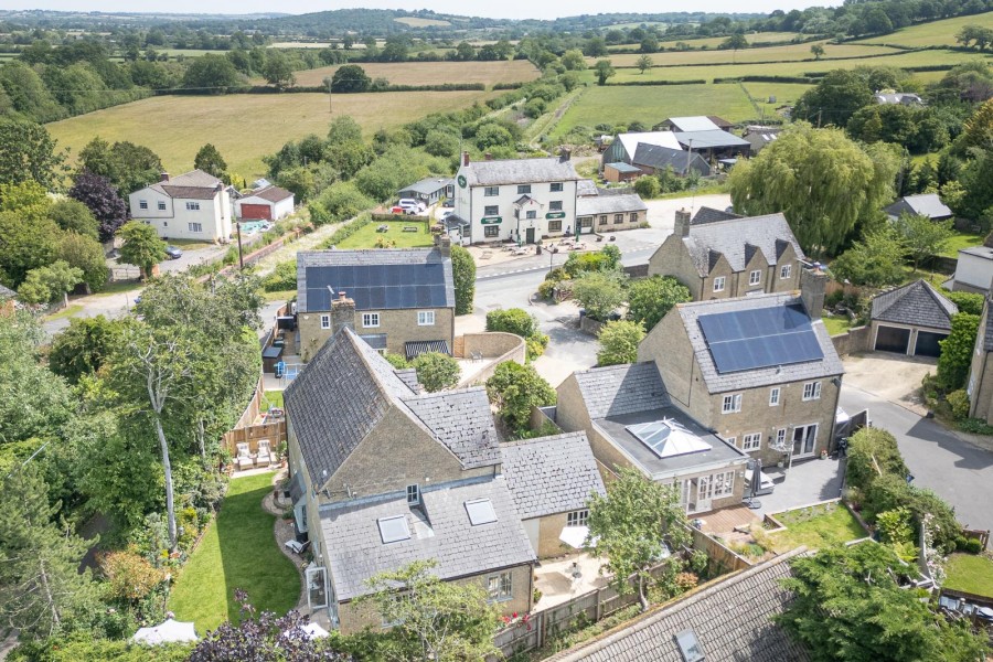 Images for Beeches Lane, Daunstey Lock, Chippenham