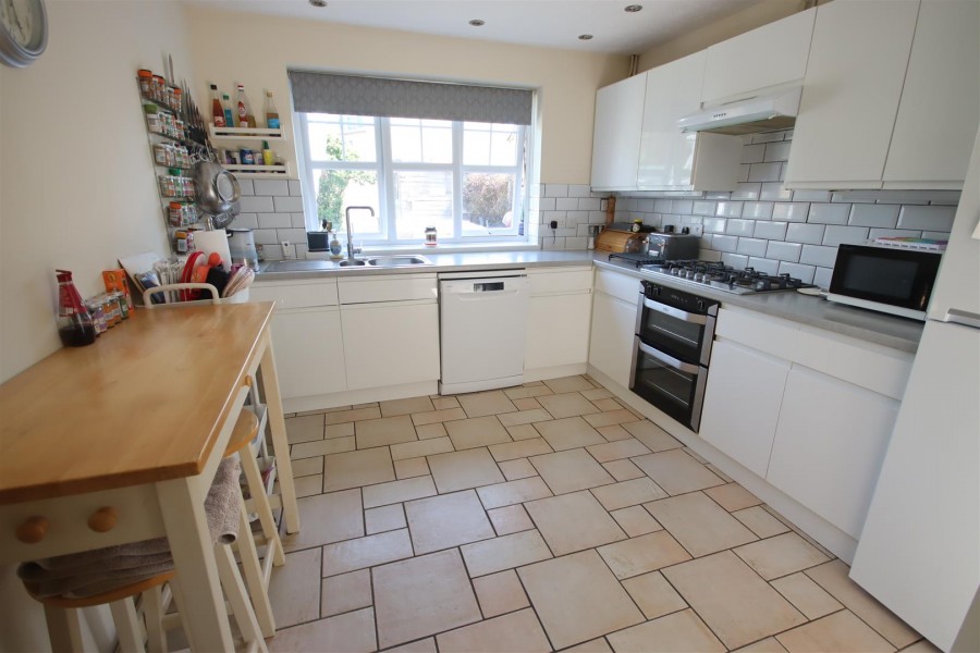 Images for Redwing Avenue, Chippenham