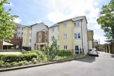Castle Lodge, Gladstone Road, Chippenham