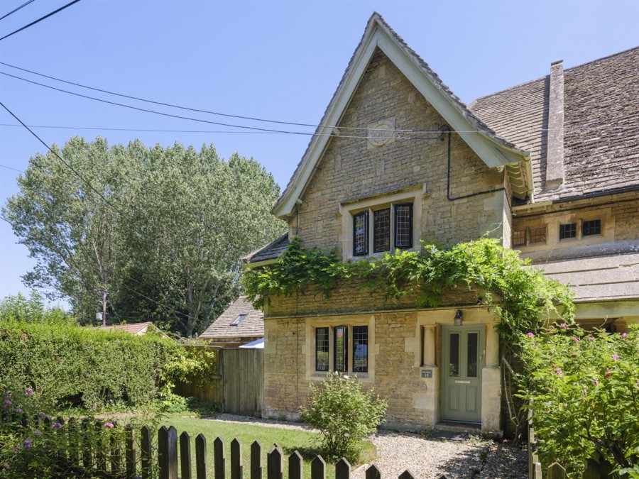 Images for Reybridge, Lacock, Chippenham